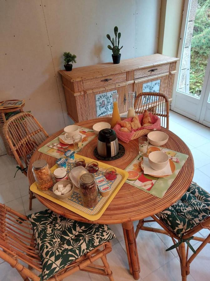 Le Petit Bois Normand - Chambre D'Hote Bed & Breakfast Champ-du-Boult Екстериор снимка